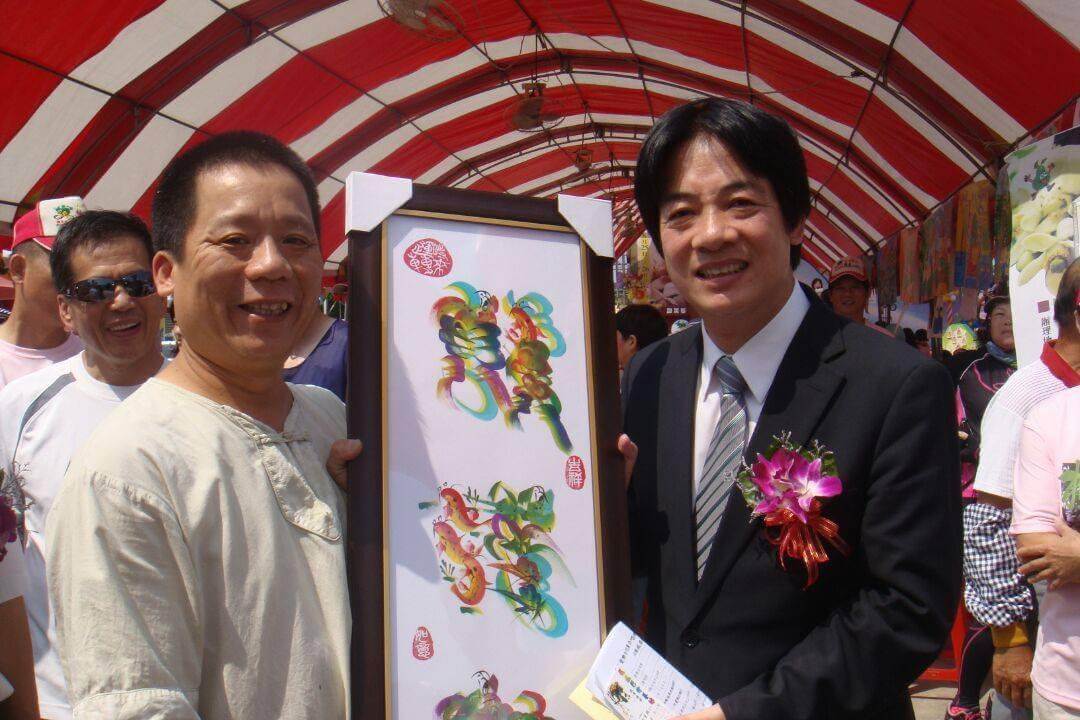 龍鳳彩繪藝坊,桃園龍鳳字畫,花鳥字畫,名字畫推薦,客製化名字畫,八字命理畫,五行補運畫,桃園文創體驗,開運畫作,桃園伴手禮