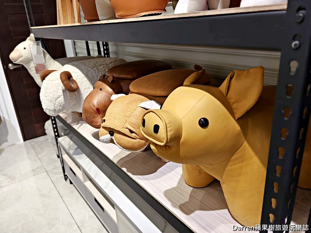 億家具,億家俱,億家俱批發倉庫,苗栗家具推薦,頭份家具行,沙發推薦,客製化沙發,L型沙發推薦,貓抓皮沙發,床墊試躺,MIT台灣製造家具,家具批發倉庫,北歐風家具,租屋族家具推薦,小坪數家具配置,家具終身保修,售後服務,專人配送,PTT家具推薦,Dcard家具評價