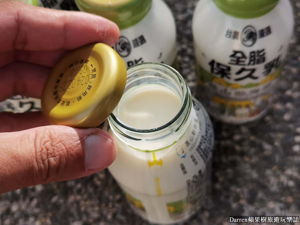 家樂福必買,家樂福好物分享,崙背鮮乳饅頭,臺灣在地牛乳,台農保久乳壽山動物園款