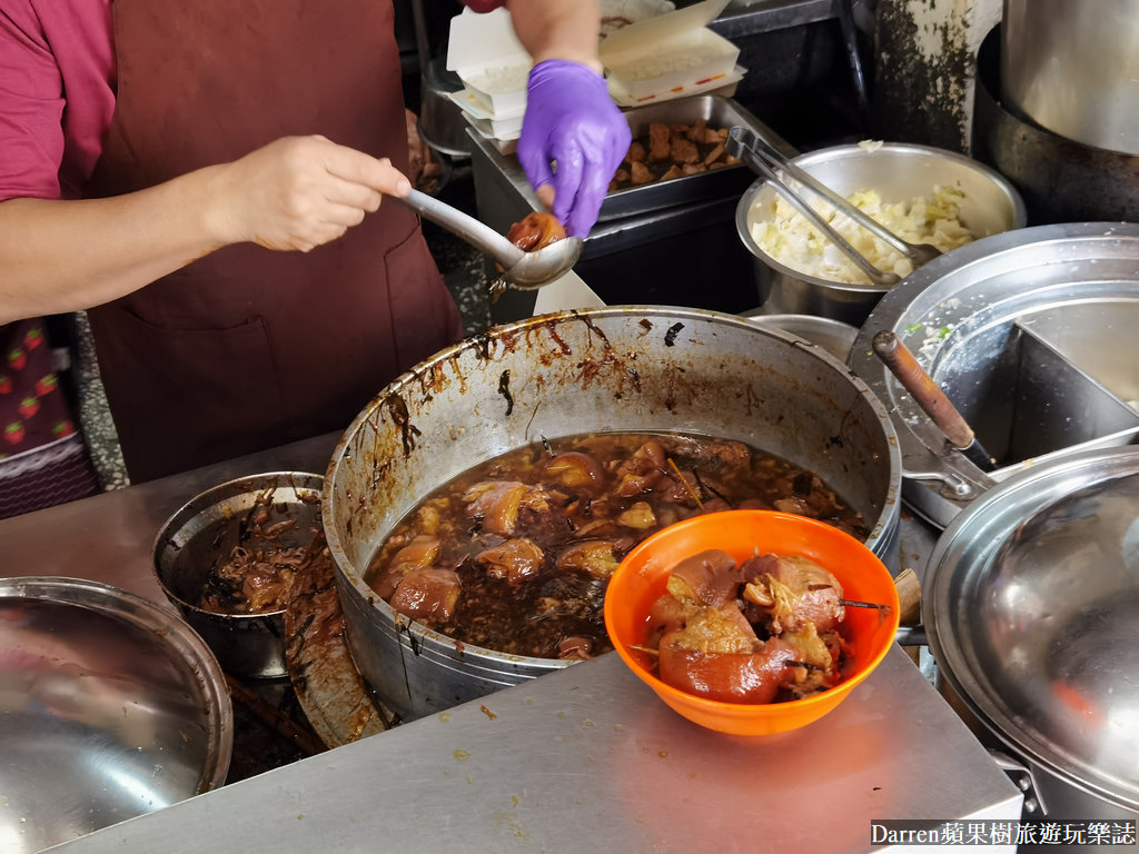 台中阿彬爌肉飯,台中最強控肉飯,第五市場爌肉飯,台中第五市場控肉飯,阿彬爌肉飯評論,台中第五市場美食