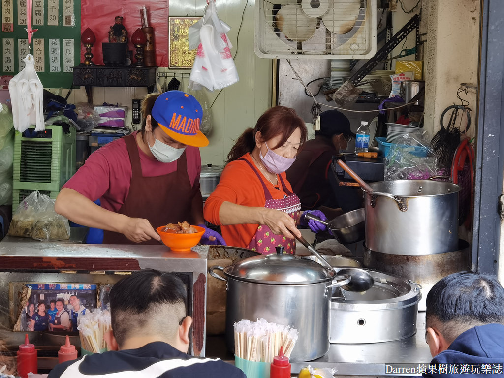 台中阿彬爌肉飯,台中最強控肉飯,第五市場爌肉飯,台中第五市場控肉飯,阿彬爌肉飯評論,台中第五市場美食