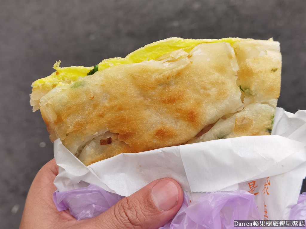 味香珍九層塔蔥油餅,三重味珍香蔥油餅,三重味香珍,三重炸彈蔥油餅,三重228公園蔥油餅,三重九層塔蛋餅,三重蔥油餅推薦,三重美食,三重小吃