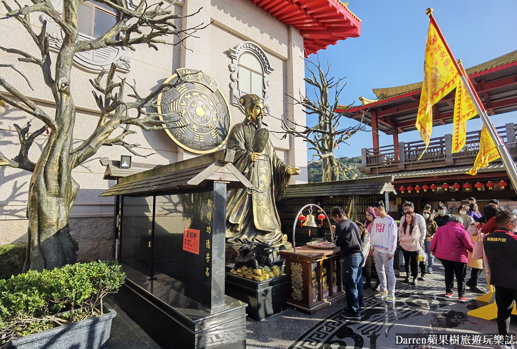 桃園威天宮,桃園財神廟,桃園威天宮怎麼去,威天宮龍銀多少錢,威天宮靈驗,龜山財神廟,桃園春節景點,桃園走春景點,桃園景點