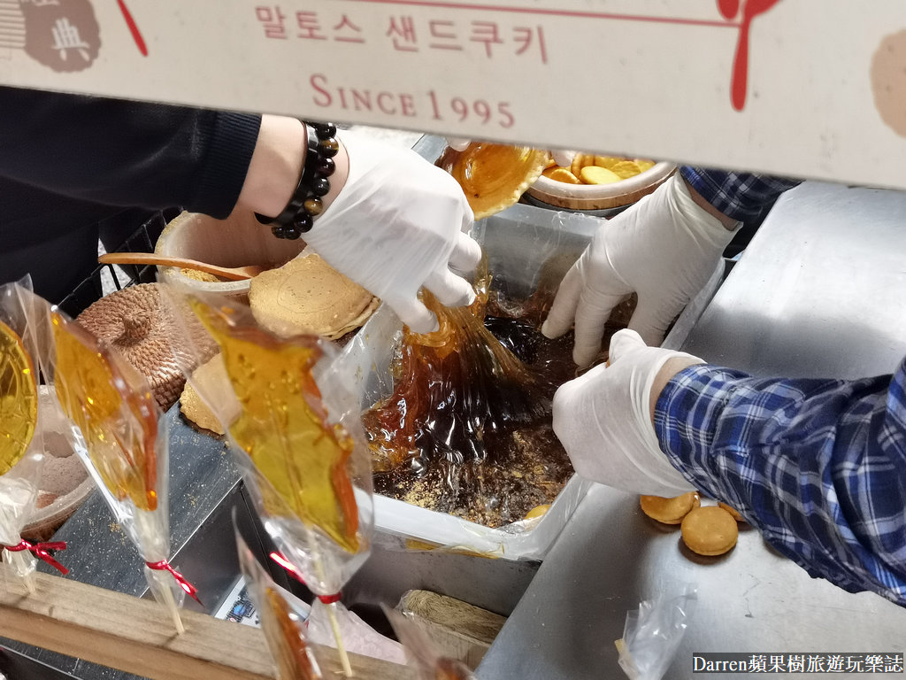 迪化街純正麥芽餅,古早味麥芽餅,迪化街美食,迪化街點心,麥芽糖餅帥老闆,大同區美食