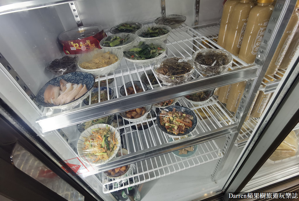 胖老闆誠意肉粥,胖老闆菜單,胖老闆誠意肉粥營業時間,胖老闆誠意肉粥奶茶,誠意奶茶,台北宵夜,台北深夜食堂,台北中山區美食