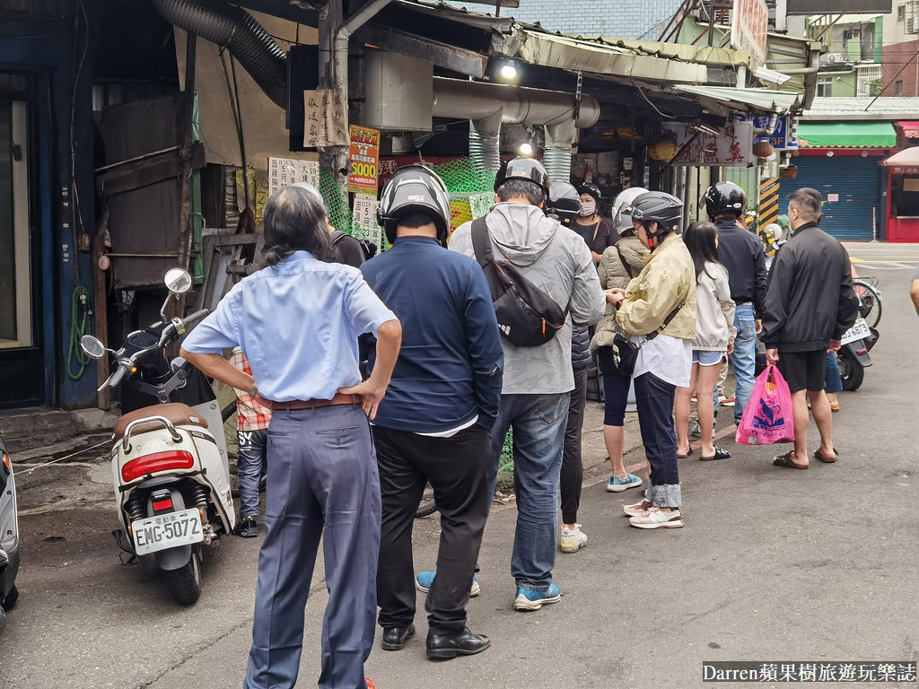 三重火烤香雞排,三重雞排ptt,三重雞排推薦,三重三民街雞排,三重三民街碳烤雞排,三重大雞排,碳烤雞彈,三重小吃,三重炸雞,三重美食