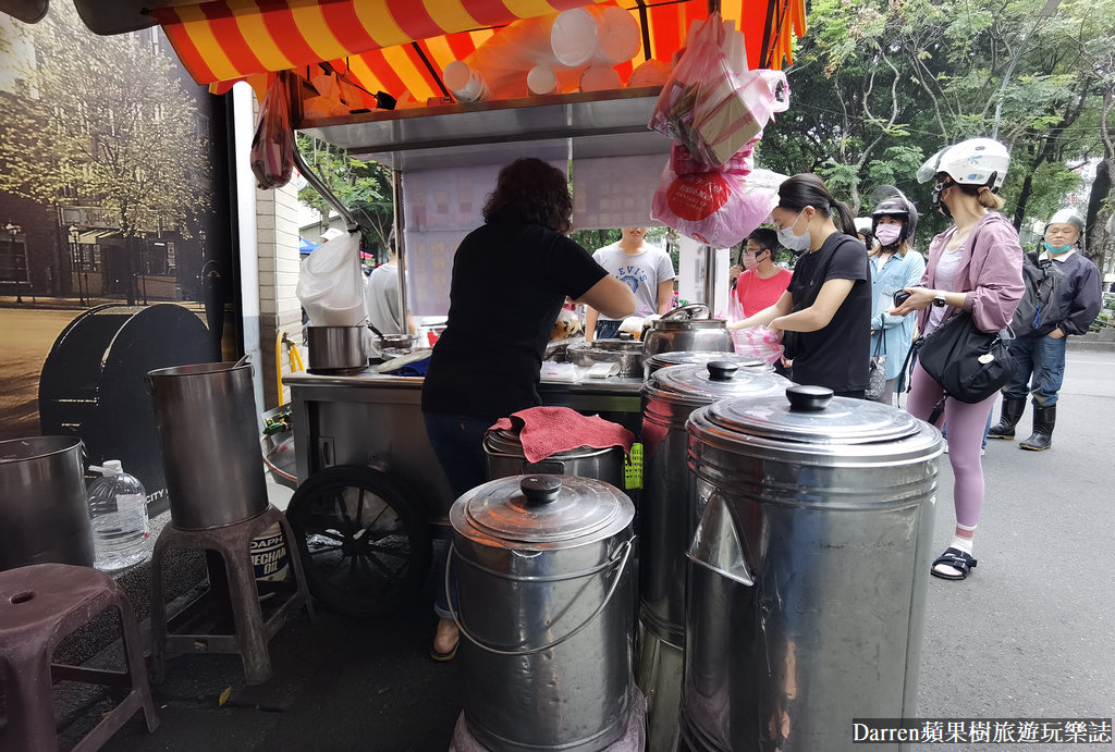 新莊美食 推薦,新莊美食 dcard,新莊美食 小吃,新莊美食 外帶,新莊四維路美食,四維公園豆花