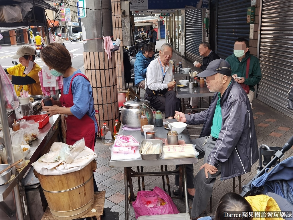 大橋頭早餐,大橋頭美食,大橋頭美食dcard,大橋頭美食早餐,無名(專家)豆漿蛋餅,台北蛋餅dcard,台北脆皮蛋餅,台北手工蛋餅,台北蛋餅早餐店,延三早餐,台北 在地人 早餐
