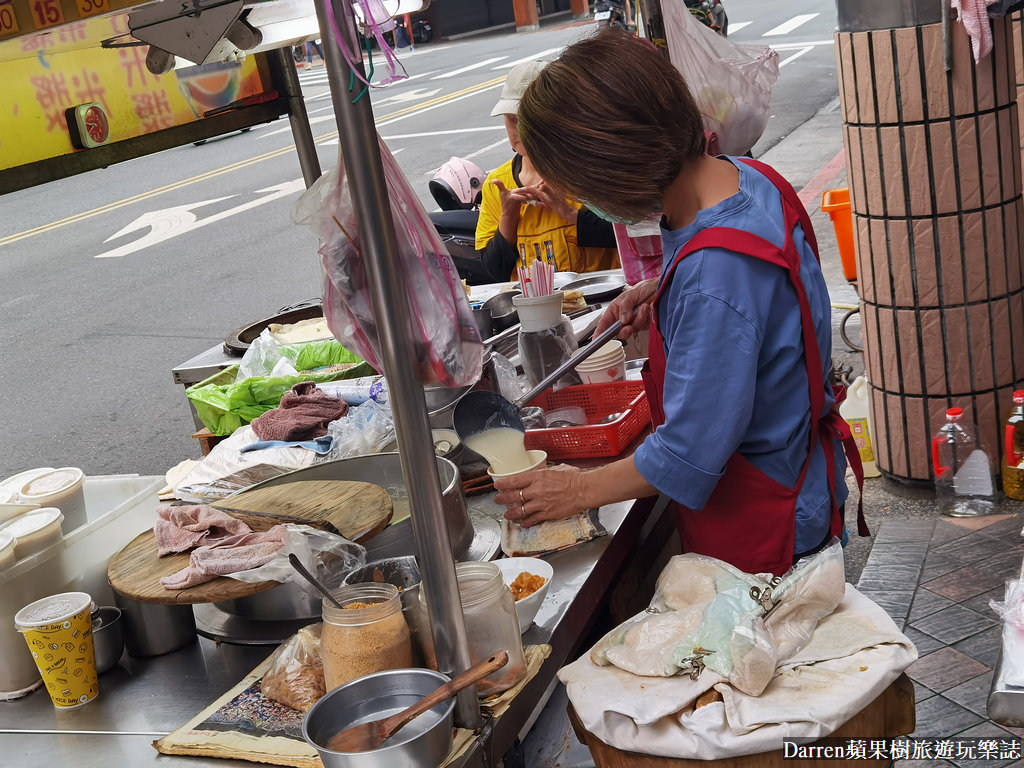 大橋頭早餐,大橋頭美食,大橋頭美食dcard,大橋頭美食早餐,無名(專家)豆漿蛋餅,台北蛋餅dcard,台北脆皮蛋餅,台北手工蛋餅,台北蛋餅早餐店,延三早餐,台北 在地人 早餐
