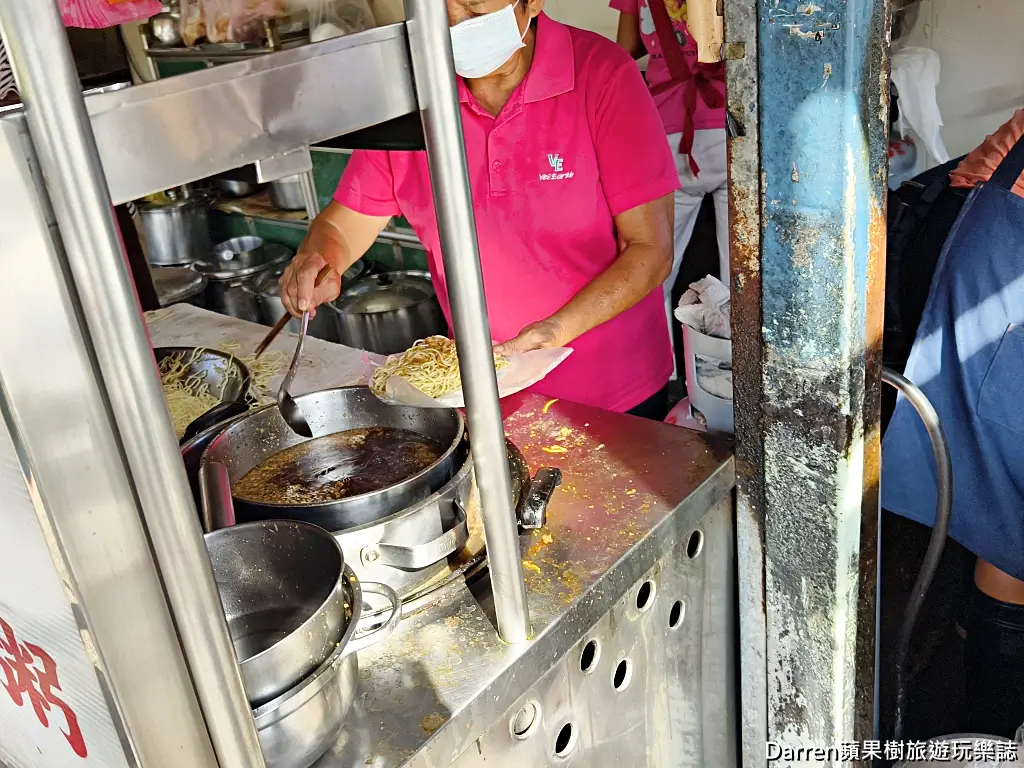 天橋下早餐添巧麵,三峽美食