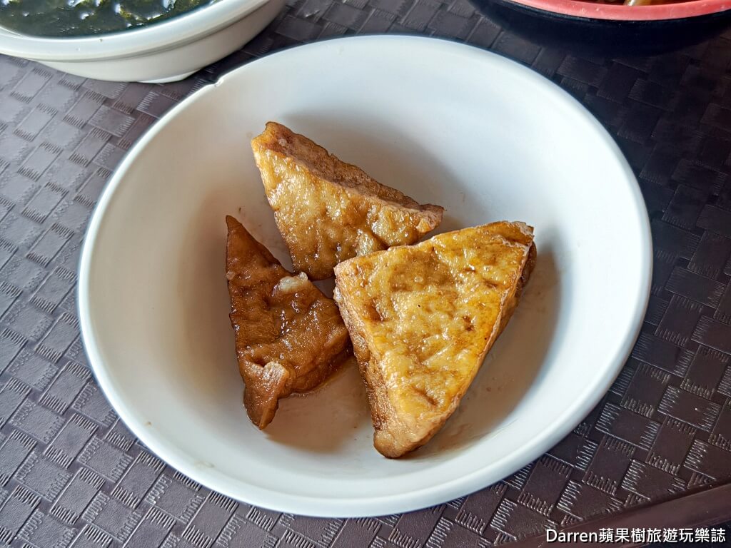 津有味油飯滷肉飯