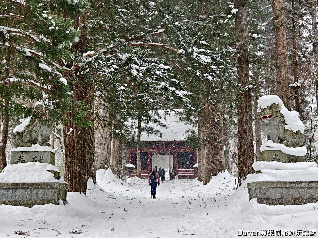 戶隱神社
