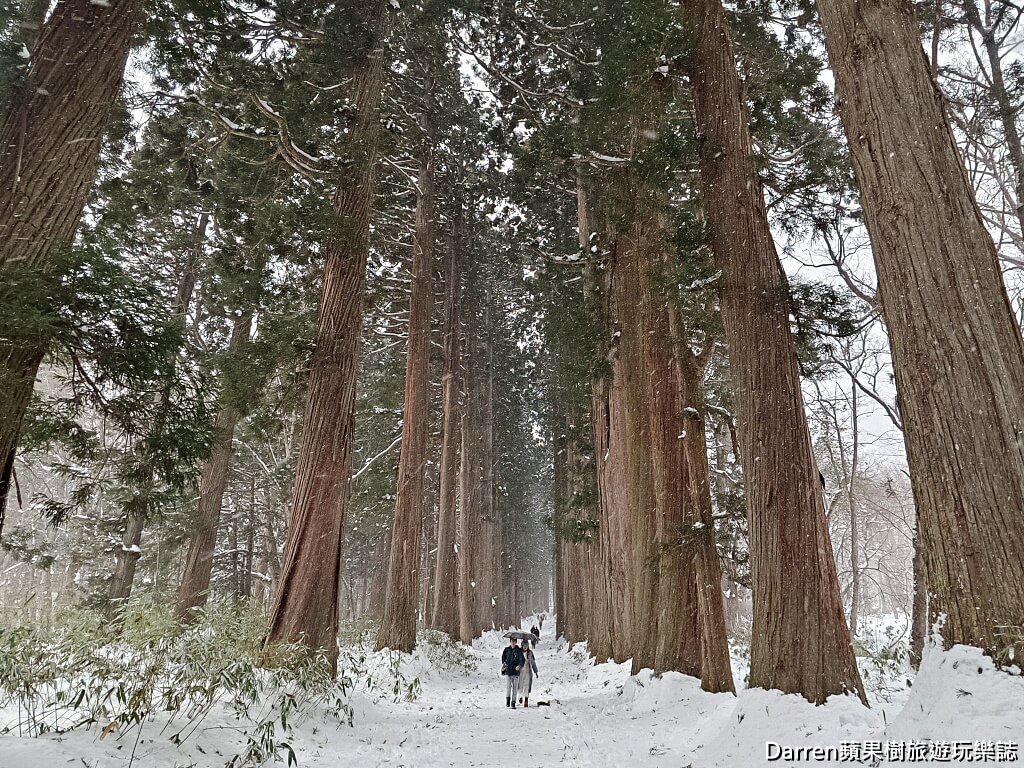 戶隱神社
