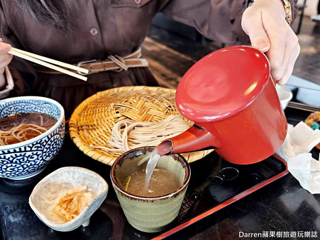 戶隱神社