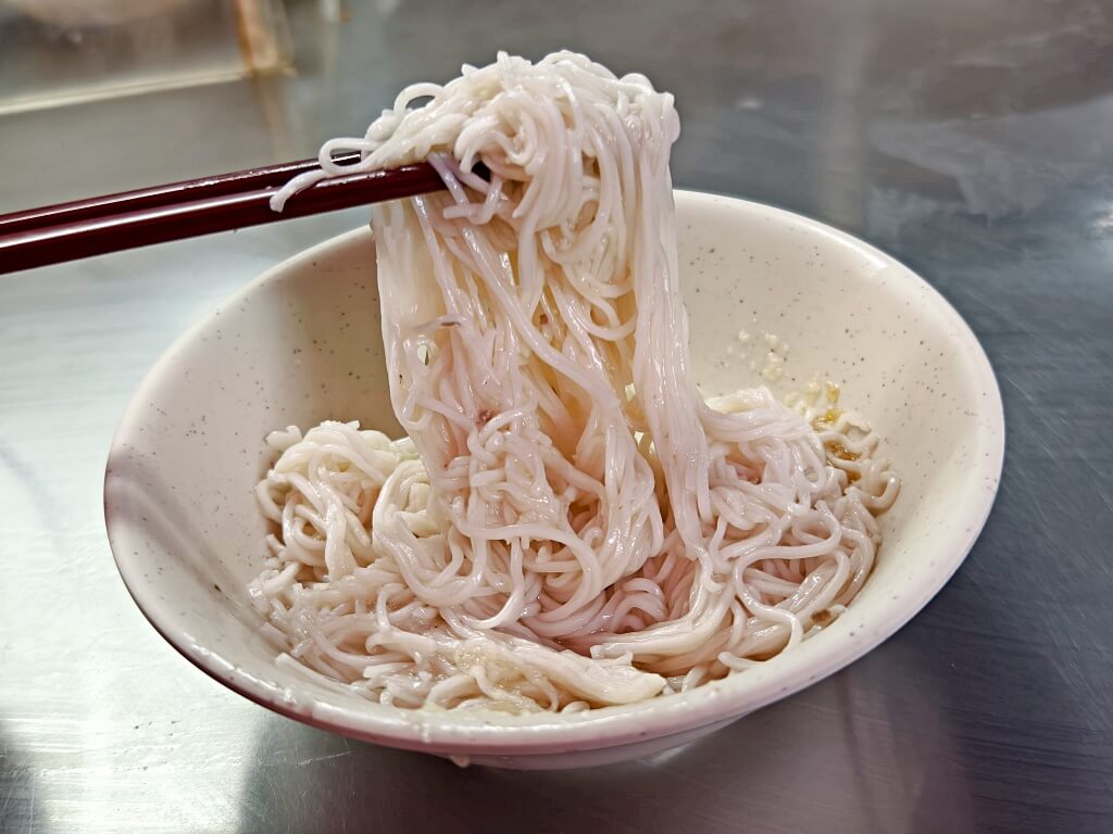 許仔豬腳麵線