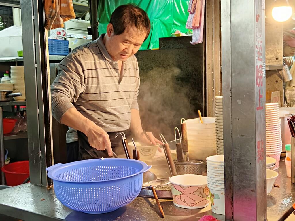 許仔豬腳麵線