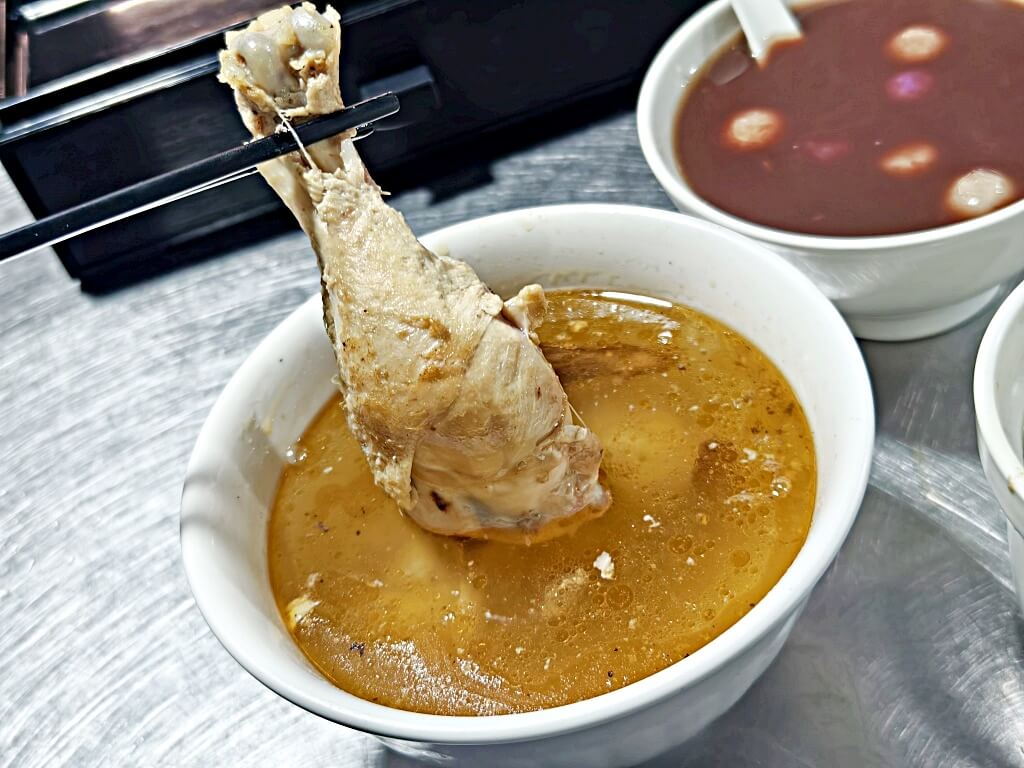草山風情藥膳餐廳陽明山麻油雞