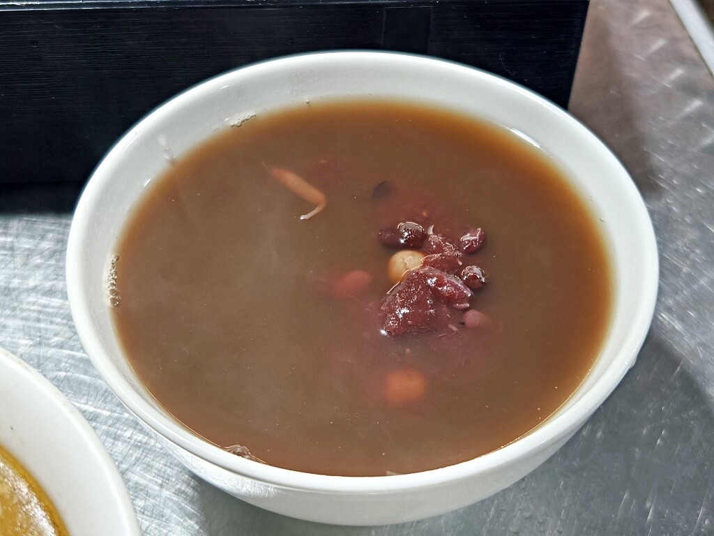 草山風情藥膳餐廳陽明山麻油雞