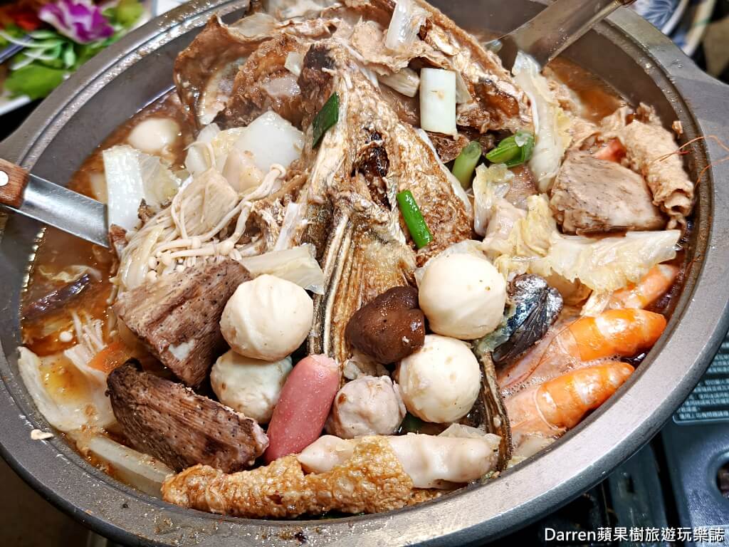 萬里古早風味甕仔雞