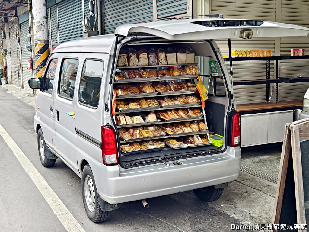 歐咪呀給手感烘焙,麵包車