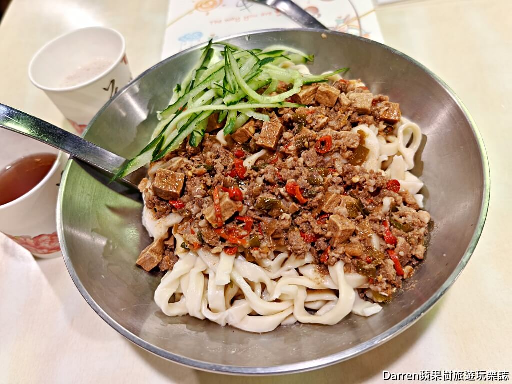 銀記手擀刀切牛肉麵