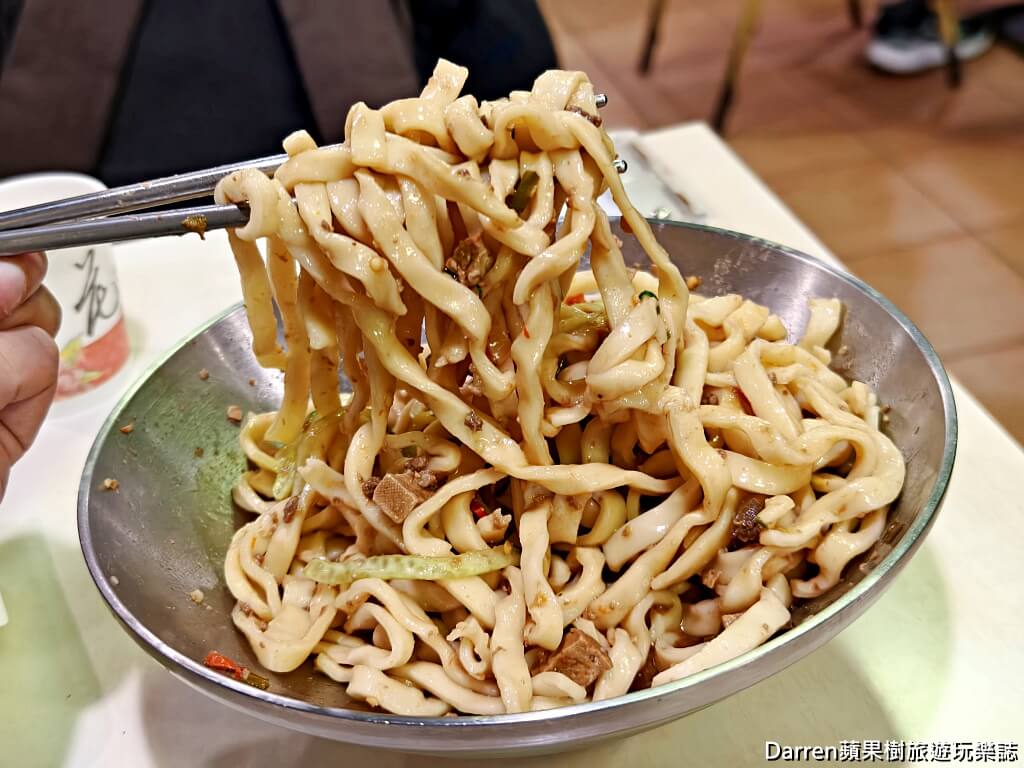 銀記手擀刀切牛肉麵,忠孝新生美食,忠孝新生站美食,光華商場美食,三創附近美食,三 創 生活 園區 美食