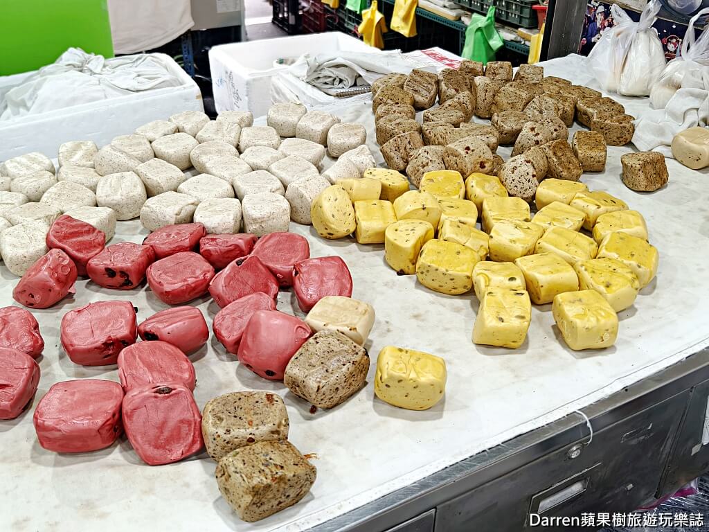 秦記傳統山東饅頭,忠貞市場美食,忠貞市場饅頭,中壢龍岡美食,龍岡市場美食,中壢早餐推薦,龍岡早餐,山東饅頭,老麵饅頭,鍋貼饅頭