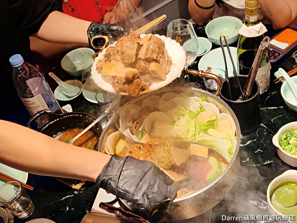 李白白鴛鴦麻辣鍋