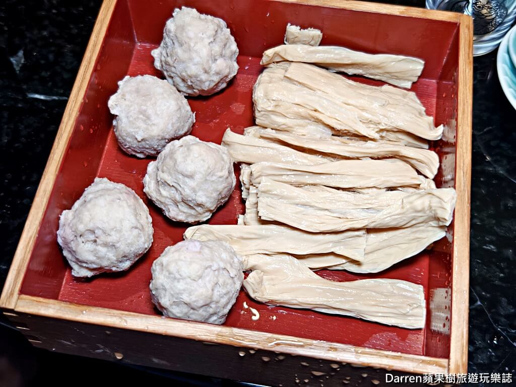李白白鴛鴦麻辣鍋