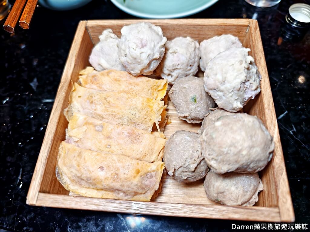 李白白鴛鴦麻辣鍋