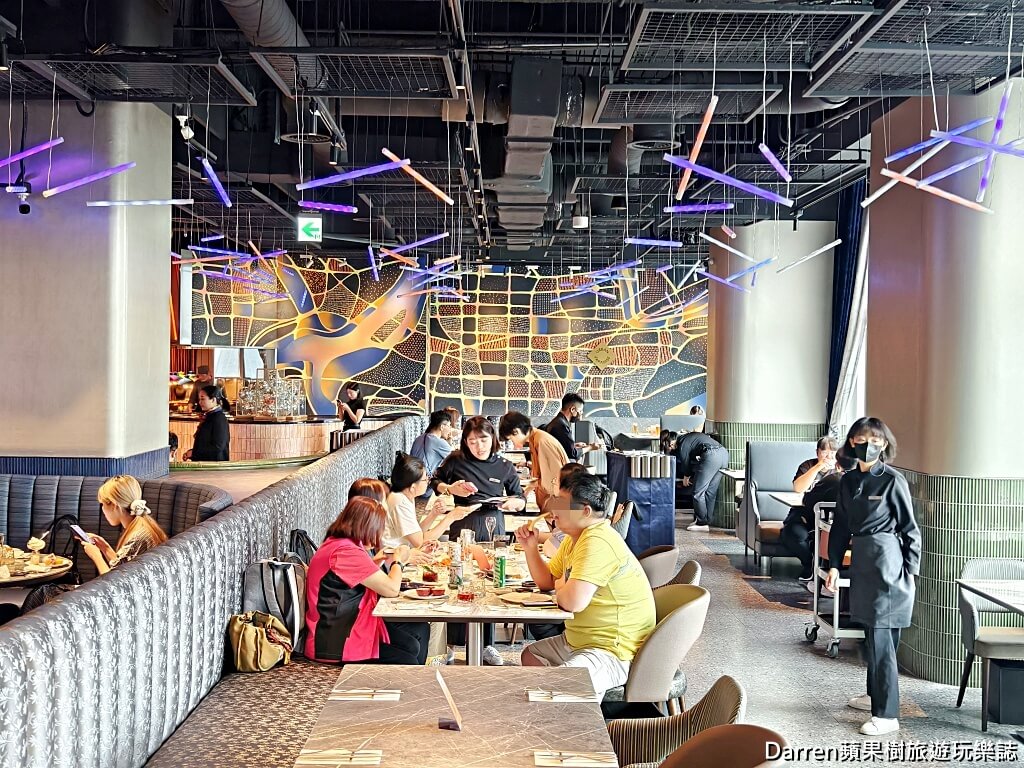 URBAN PARADISE 信義店