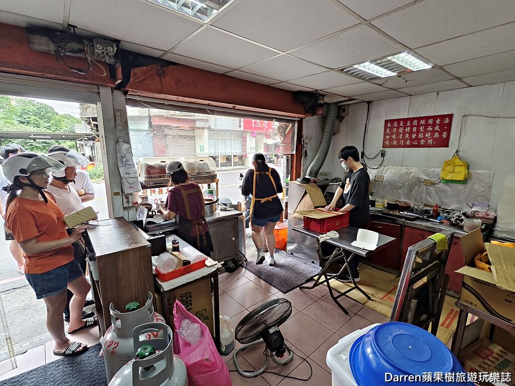 汐止美食,阿基手工臭豆腐大腸蚵仔麵線