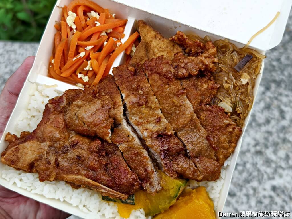 秦記排骨,秦記排骨土城裕民店,土城美食,土城美食推薦,土城便當推薦,土城排骨飯,土城排骨飯推薦,土城必吃美食,土城裕民路美食,新北排骨飯推薦,新北便當推薦,土城午餐推薦,土城晚餐推薦,土城外帶便當