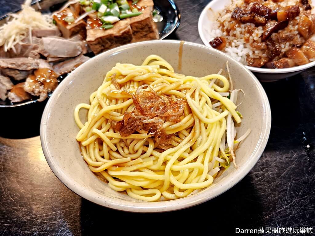 蘆洲美食,蘆洲切仔麵,周烏豬切仔麵,湧蓮寺美食,蘆洲湧蓮寺切仔麵,蘆洲在地老店,蘆洲小吃推薦,嘴邊肉切仔麵,蘆洲黑白切,蘆洲切仔麵推薦,蘆洲市場美食、台北橋站美食、三民高中站美食