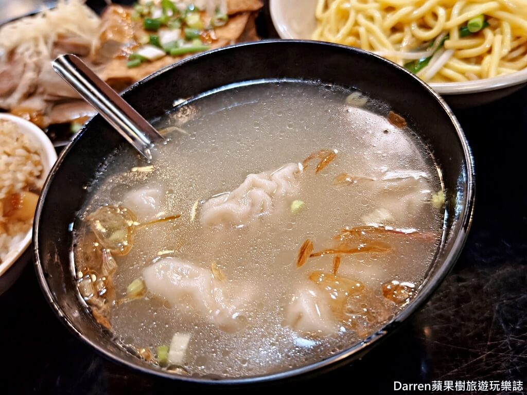 蘆洲美食,蘆洲切仔麵,周烏豬切仔麵,湧蓮寺美食,蘆洲湧蓮寺切仔麵,蘆洲在地老店,蘆洲小吃推薦,嘴邊肉切仔麵,蘆洲黑白切,蘆洲切仔麵推薦,蘆洲市場美食、台北橋站美食、三民高中站美食