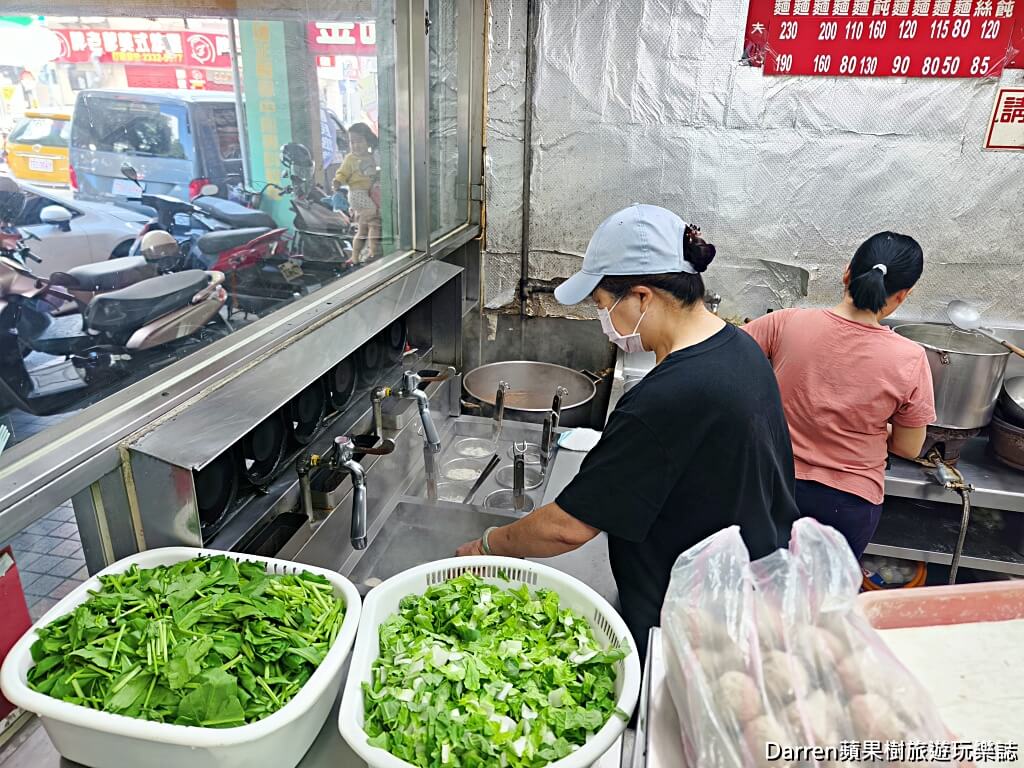 正杰牛肉麵,台北牛肉麵,萬華美食,東園街美食,台北宵夜推薦,萬華牛肉麵,萬華宵夜