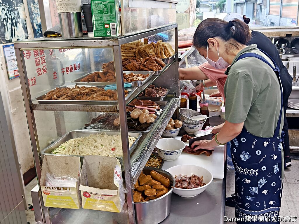 正杰牛肉麵,台北牛肉麵,萬華美食,東園街美食,台北宵夜推薦,萬華牛肉麵,萬華宵夜