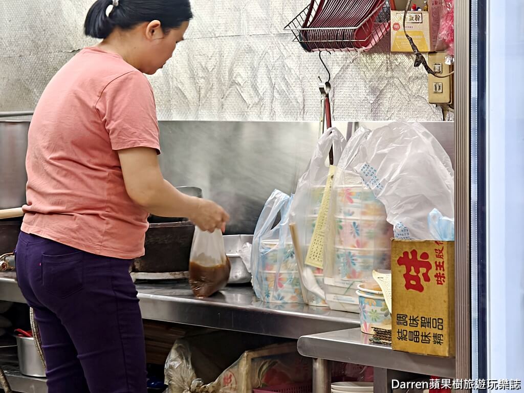 正杰牛肉麵,台北牛肉麵,萬華美食,東園街美食,台北宵夜推薦,萬華牛肉麵,萬華宵夜