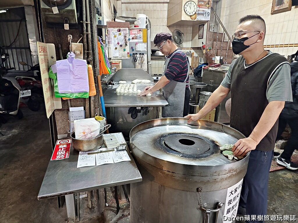 正興酥餅店,基隆酥餅,基隆古早味,基隆美食推薦,基隆隱藏美食,基隆鹹酥餅,基隆甜酥餅,一口酥胡椒餅,成功橋下美食,基隆銅板美食