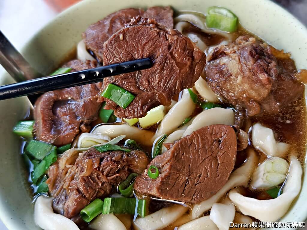 老劉刀切牛肉麵,西門町牛肉麵,萬華牛肉麵,洛陽街美食,台北牛肉麵推薦,萬華美食,平價牛肉麵