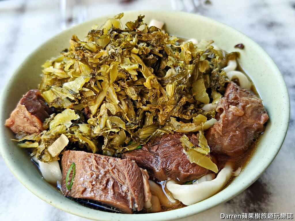 老劉刀切牛肉麵,西門町牛肉麵,萬華牛肉麵,洛陽街美食,台北牛肉麵推薦,萬華美食,平價牛肉麵