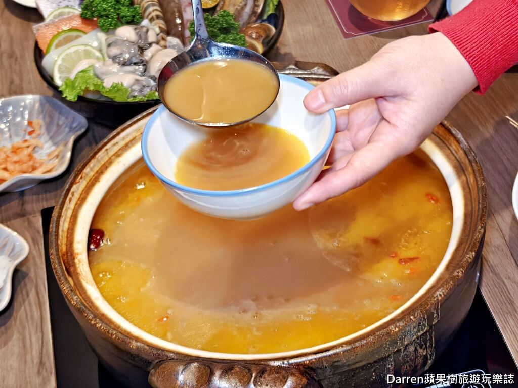 君曜雞湯,信義區雞湯,台北雞湯火鍋,人蔘花膠雞湯,台北聚餐餐廳,信義區包廂餐廳,信義區美食推薦,台北海鮮火鍋