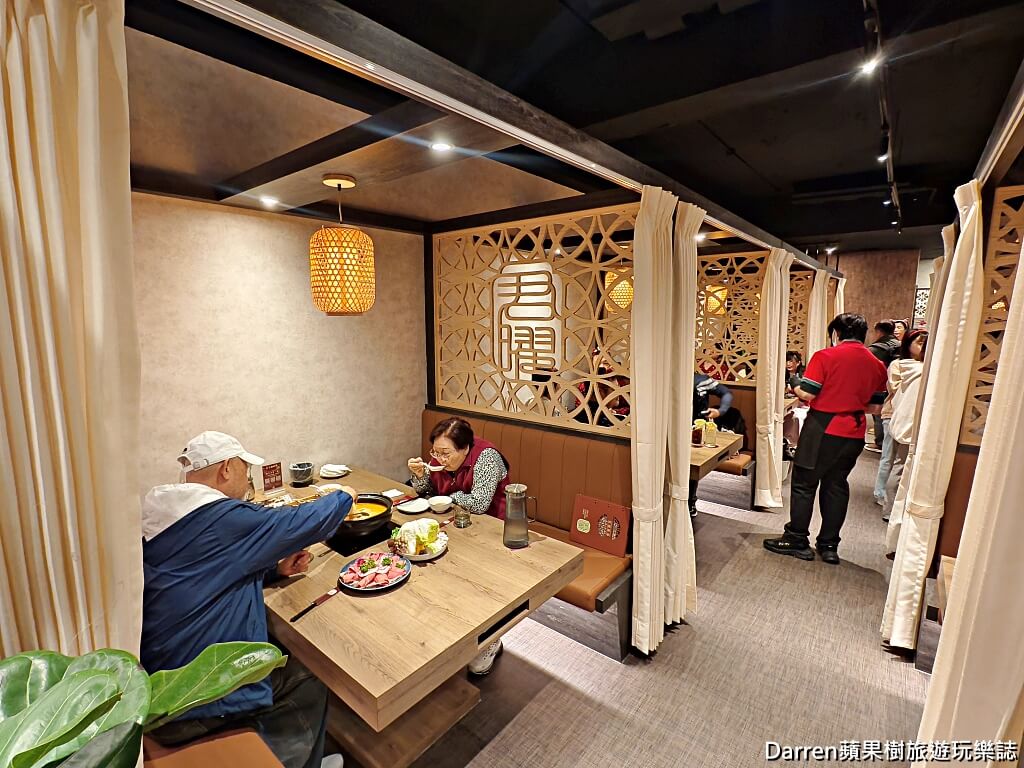 君曜雞湯,信義區雞湯,台北雞湯火鍋,人蔘花膠雞湯,台北聚餐餐廳,信義區包廂餐廳,信義區美食推薦,台北海鮮火鍋