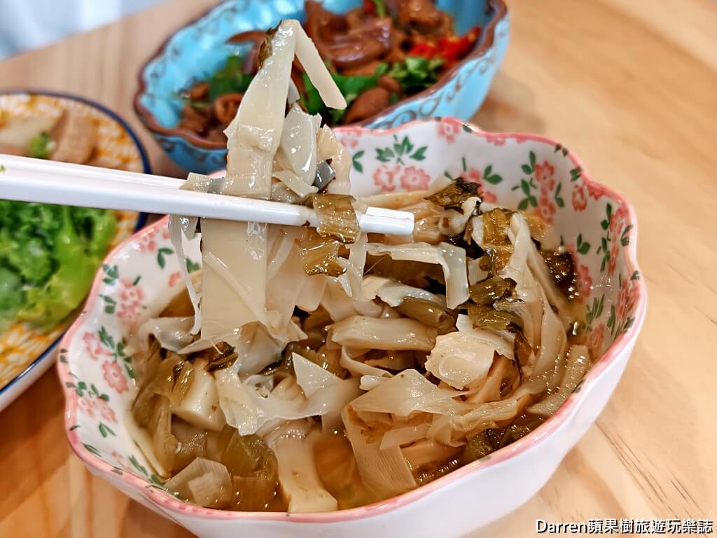 光興腿庫,三重美食,三重腿庫便當,三重便當推薦,三重排隊美食,新北腿庫,腿庫便當推薦,三重魯大腸,三重小吃,三重國小站美食