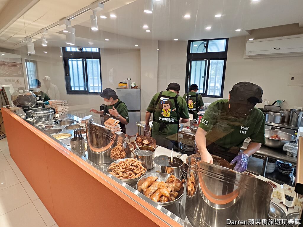 光興腿庫,三重美食,三重腿庫便當,三重便當推薦,三重排隊美食,新北腿庫,腿庫便當推薦,三重魯大腸,三重小吃,三重國小站美食