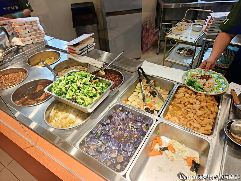 光興腿庫,三重美食,三重腿庫便當,三重便當推薦,三重排隊美食,新北腿庫,腿庫便當推薦,三重魯大腸,三重小吃,三重國小站美食