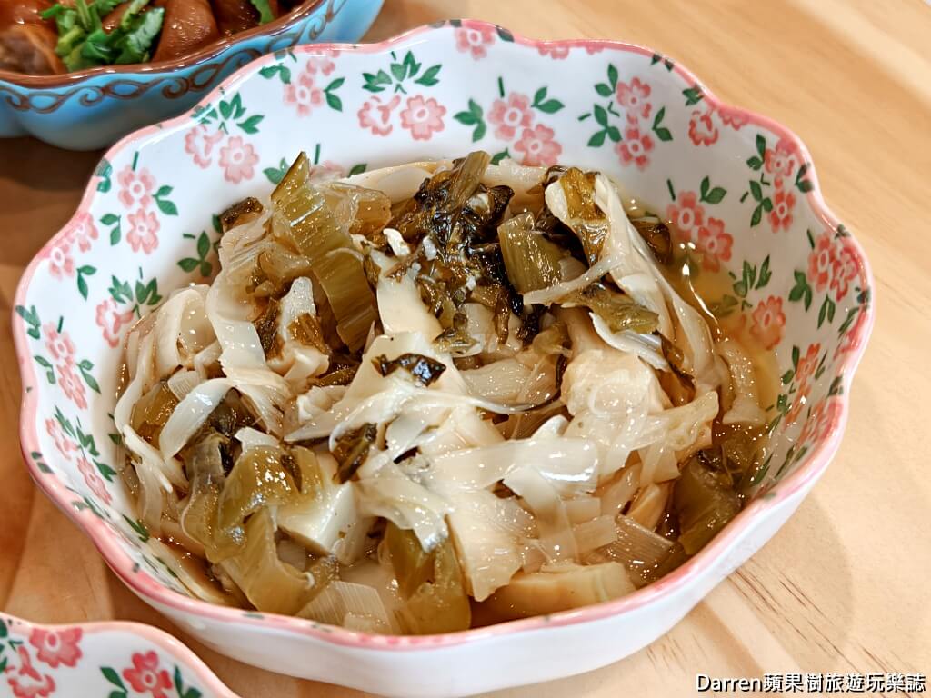 光興腿庫,三重美食,三重腿庫便當,三重便當推薦,三重排隊美食,新北腿庫,腿庫便當推薦,三重魯大腸,三重小吃,三重國小站美食
