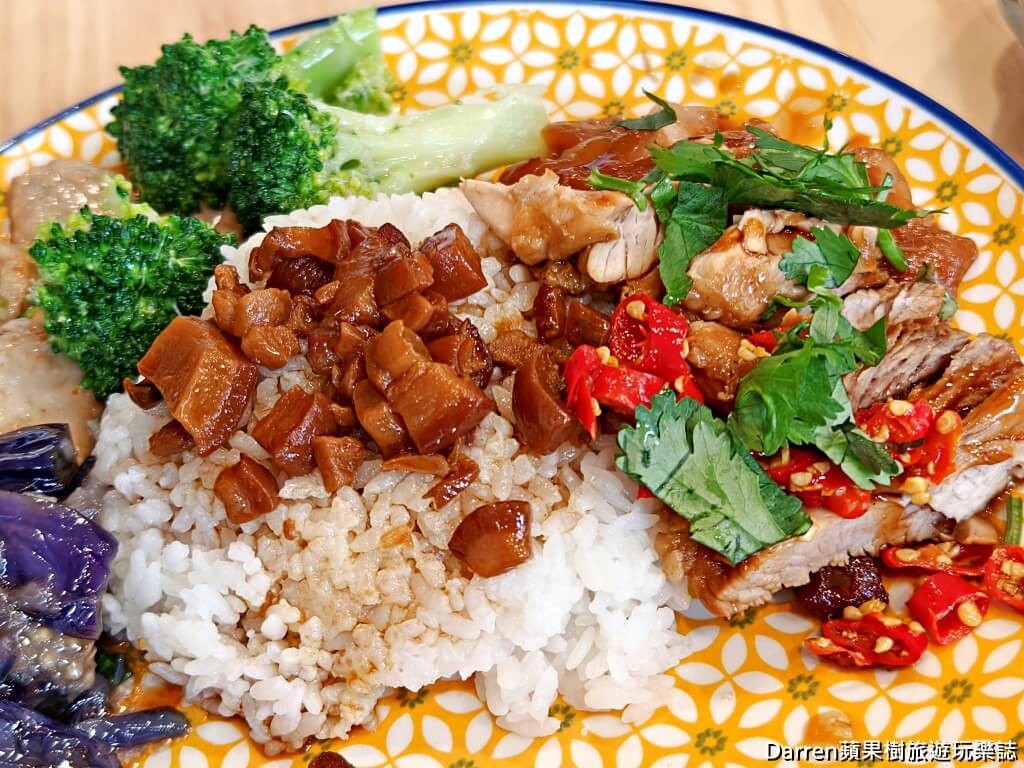 光興腿庫,三重美食,三重腿庫便當,三重便當推薦,三重排隊美食,新北腿庫,腿庫便當推薦,三重魯大腸,三重小吃,三重國小站美食