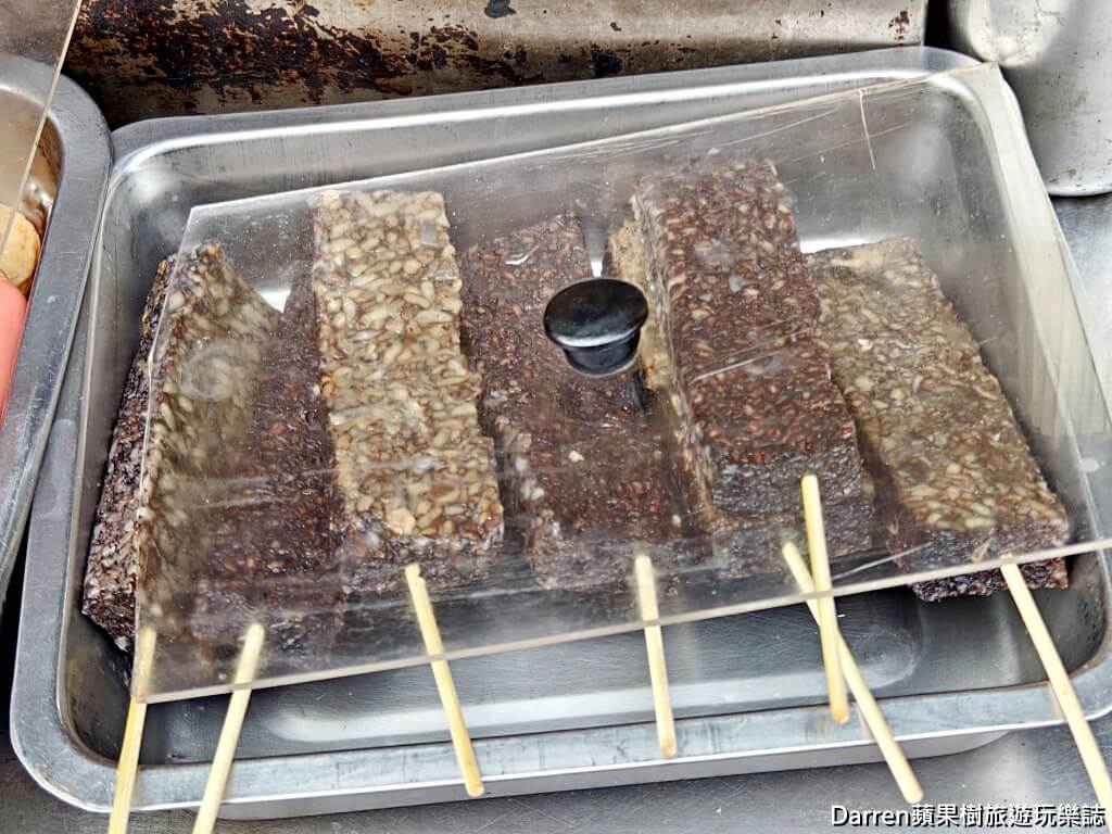 阿菊炭烤香腸攤,三重炭烤香腸,三重香腸推薦,炭烤香腸老攤,三重在地小吃,大腸包小腸推薦,三重美食