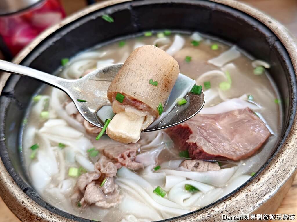 Phở Việt Nam,胡志明市美食,第一郡美食,越南河粉,石鍋河粉,濱城市場美食,米其林必比登推薦,越南米其林